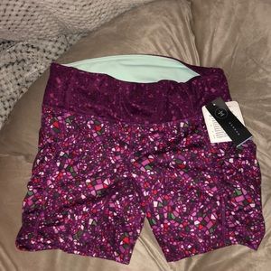 LULU LEMON SPEED TRACK SHORTS